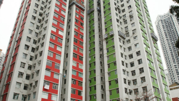 “港姐股神”叶翠翠趁楼市旺卖掉天后维景花园 持货10年高位套现账面获利近百万