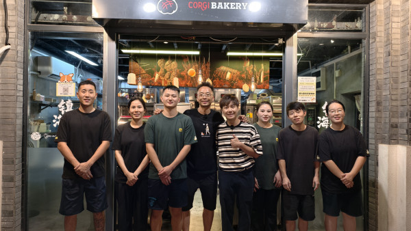【香港之光】港產甜品師闖內地發展！7年獨賣一款菠蘿包連開5舖：睇完包你想食