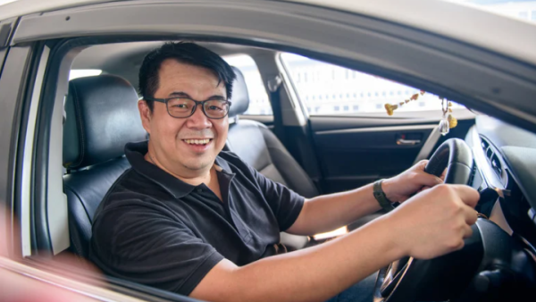網約車｜政府擬發牌 上限一萬個 11月起批！明年8月無牌即違法！揭1類車主中籤率極高 年費交4位數