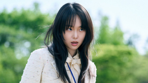 鐵拳教育｜秦基周37歲凍齡女戰神9件事起底！反差萌女督察人氣急升