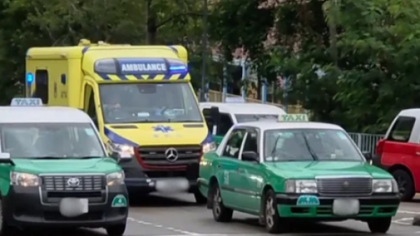 的士拒讓救護車遭轟冷血！內行反揭1大無奈苦衷 讓路隨時自招檢控？