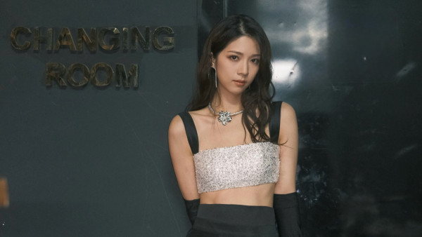 陈晓华分手后首次发文曝25字心声惹心酸！感性言论获艺人暖心打气：你是最好的
