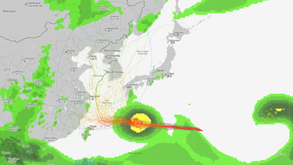 台风白海豚升级变强台风 暴风圈半径达320公里 面积足以覆盖多个城市