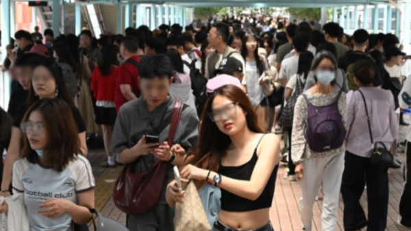 內地生列香港4大難接受文化！杯麵無叉/過馬路心慌 網民直指1事最受罪