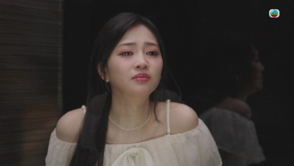 夫妻的博弈｜郭柏妍徒手伸入「真‧公廁馬桶」 首演100%綠茶贏盡好評：想做足200分