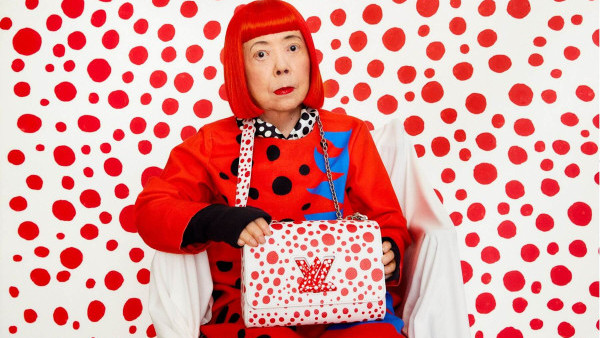 草間彌生97歲離世！圓點女王抗精神苦難 臨終前仍握筆 重溫直島南瓜/鏡屋經典名品