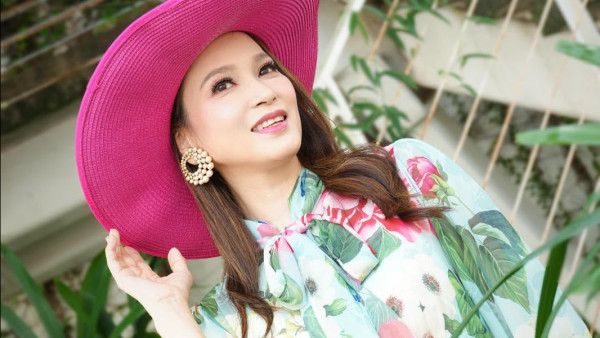 55歲「美魔女」樊亦敏公開獨門保養心經！大方自爆體重49kg親授減肥秘訣