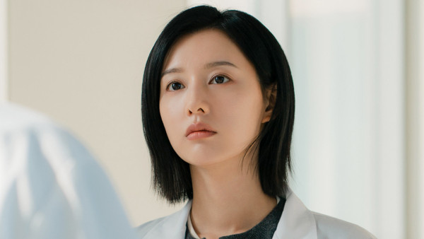 DoctorX白色黑手党时代在线观看|金智媛新剧定档10月Netflix上线剧情4大看点+演员阵容