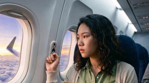 飞机挑座位靠窗还是靠过道？资深旅客揭一位置才是首选 全程旅程舒适度大增