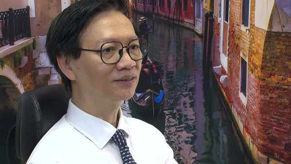 精神科医生丁锡全逆袭成医之路 行医初期无心之失愧疚至今：你想人好都可能杀死人