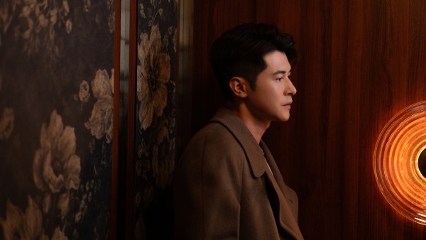 陈家乐推首支个人单曲《我们都是无名氏》为新歌亲自填词MV灵感源于婚礼