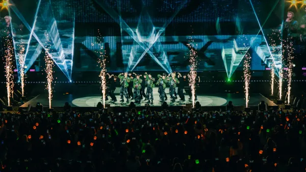 NCT 127啟德演唱會｜《THE REDLINE》香港場完滿舉行！啟德體藝館坐無虛席 成員大晒廣東話
