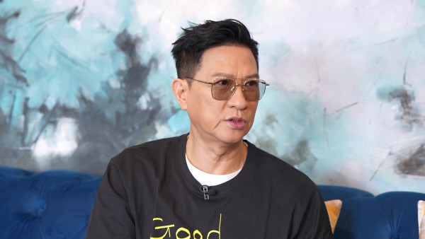 张家辉公开呼吁TVB新年重播《骗中传奇》！大曝拍古装辛酸：拍完腰都断