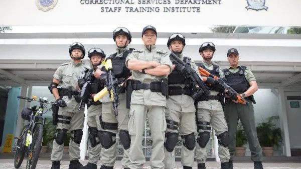 政府筍工2026｜懲教署招聘助理講師！月薪最高可達83K！毋須大學畢業 符合4條件申請得