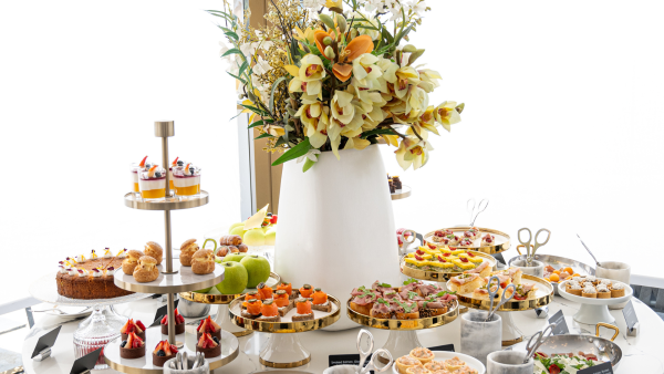 中環美利酒店下午茶自助餐買2送1！人均$321歎Popinjays天台景／任食意式甜點＋送氣泡酒