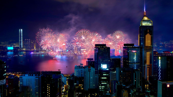 2026賀歲煙花餐廳｜灣仔合和酒店峯景匯58晚宴早鳥優惠！58樓俯瞰維港／$848連加一歎和牛鮑魚