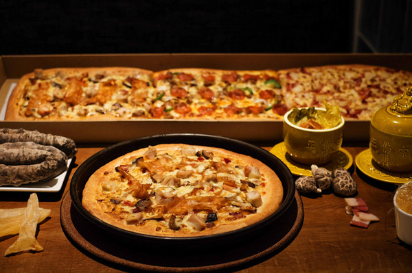 估佢唔到！好意頭 PIZZA 矜貴海味佛跳牆批 / 加 $68 變 30 吋超長批