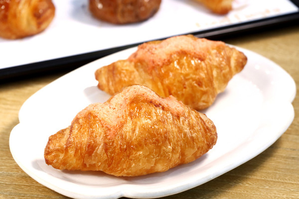 福岡博多站排隊牛角包 il FORNO del MIGNON 登陸香港 /13 元 3 個迷你牛角包