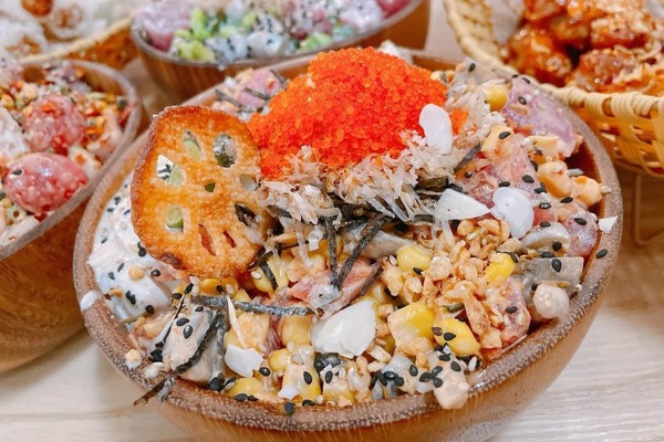 尖沙咀美食｜清新開胃！尖沙咀大碗足料夏威夷魚生飯「Poke Go」蜜糖芥末三文魚／辛味蛋黃醬八爪魚／吞拿魚