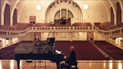 國際著名電影配樂作曲家Ludovico Einaudi 免費鋼琴演奏會