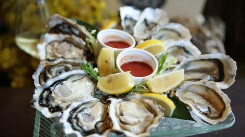 8度海逸「仲夏鮮蠔饌」自助晚餐85折優惠