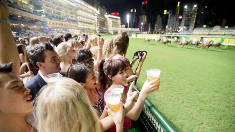 快活谷Happy Wednesday 推馬場限定GODIVA特飲