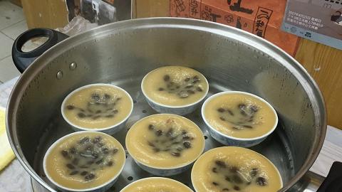 石硤尾周末熟食墟　16檔小食掃勻串燒、炸蠔餅、糖水！