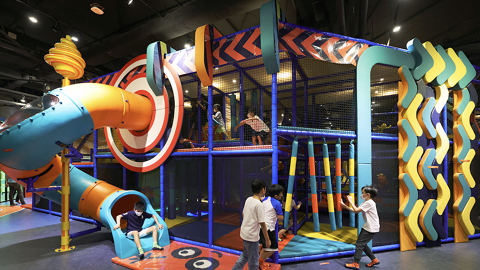 西環好去處｜堅尼地城全新1萬呎室內遊樂場 設7大互動遊戲！大型攀爬迷宮/F1小型賽車/VR體驗