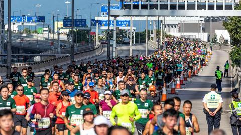 渣打香港馬拉松2023｜渣馬獲批2月復辦！增至3.7萬個名額11月初起公開報名(全馬/半馬/10公里路線、比賽時間、起步地點)