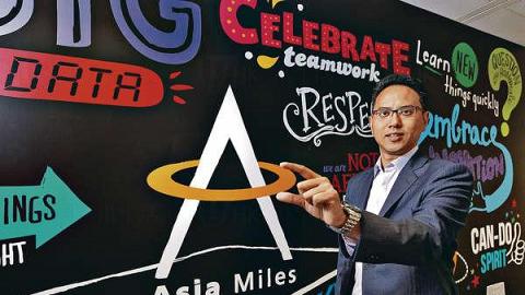 亞洲萬里通一哥 里數布施社會 