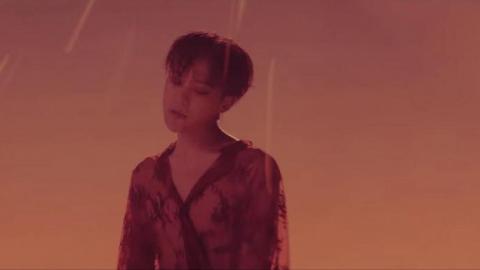 G-Dragon新MV透視裝誘惑粉絲　無懼隊友吸毒風波如期出碟