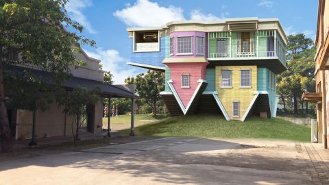 台灣第一棟倒轉屋 來台北這裡有得玩！