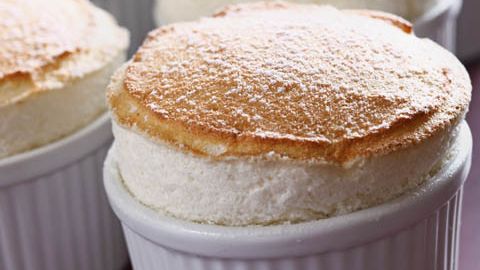 酒店room service不應該點的5樣食物 第一位係每次必點...