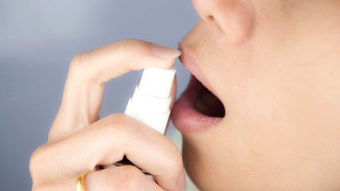 不怕鼻鼾吵到旅伴！ 日本舒緩鼻鼾噴霧