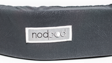 長途機救星！ 便攜式承托力枕頭、從此有覺好瞓