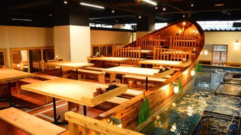 釣魚釣上來即製即吃！ 日本邊釣邊吃居酒屋