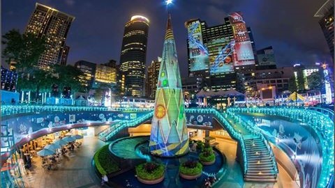 聖誕去台灣朝聖！ 全球唯一3D光雕聖誕樹