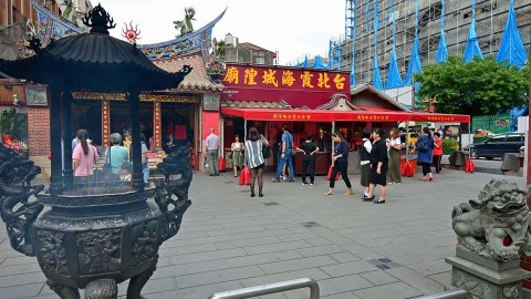 聽說去完會得到幸福 台北超靈驗姻緣廟