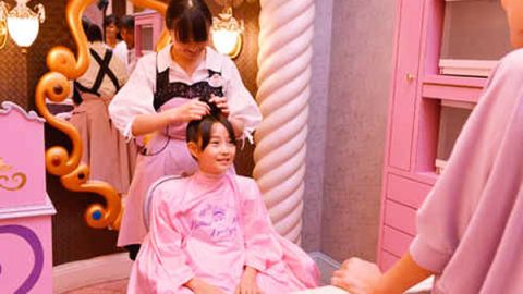 東京迪士尼　小女生化身公主體驗