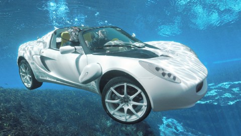 入水能游水底車 瑞士 Rinspeed sQuba