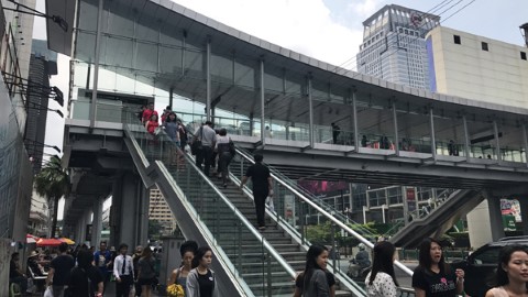 曼谷 BIG C 新天橋開放！ 記者教路 12 分鐘去到 BTS 站