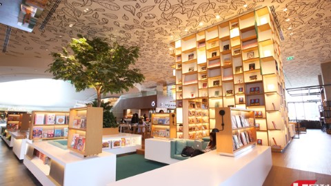 記者直擊！曼谷最潮文青蒲點 泰版「蔦屋書店」新開幕