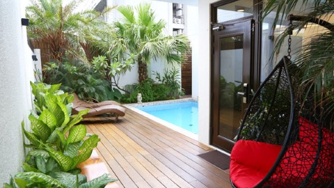 $1,025 有交易 宜蘭落地玻璃窗 Pool Villa 民宿