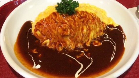 平食即製爆汁蛋包飯