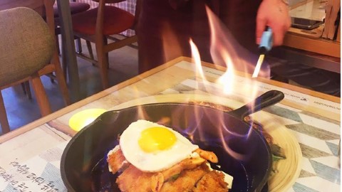 款式多多 弘大火山炸豬排