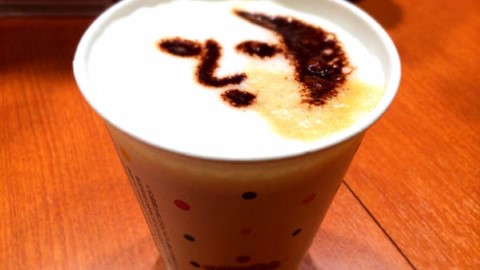 唔洗一分鐘即有 Yojiya 臉譜咖啡自動販賣機