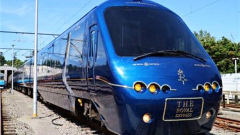 日本 橫濱 及 伊豆 之間 The Royal Express 美食 觀光 火車 遊