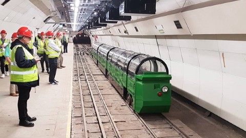 英國最新郵政博物館 神秘地底火車翻新任搭
