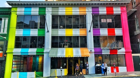 美國  Colour Factory 用齊 眼耳口鼻 感受七彩展覽！