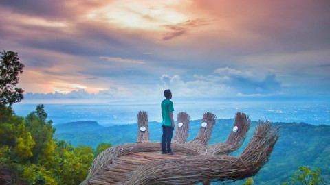 印尼 日惹神秘「巨人之掌」